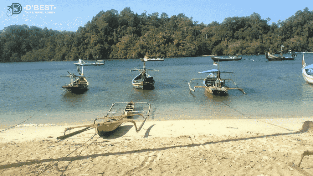 pantai-sendangbiru