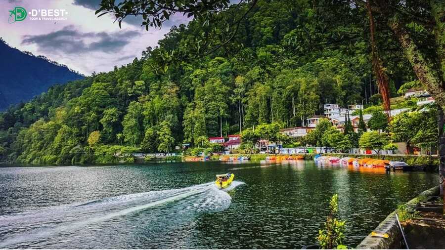 telaga-sarangan-jatim
