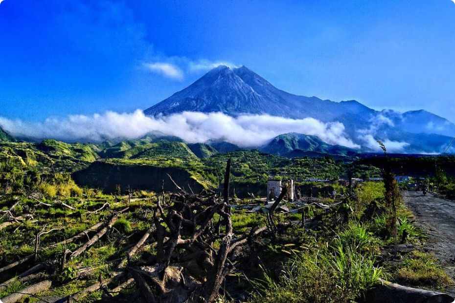 Gunung-Merapi-dan-Kaliurang