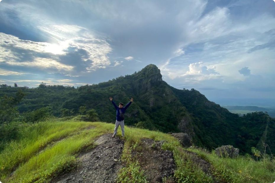 Gunung-Gajah-Mungkur